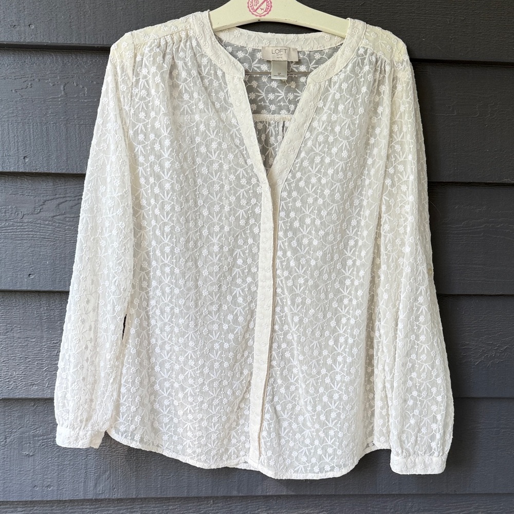 LOFT White Lace Blouse small